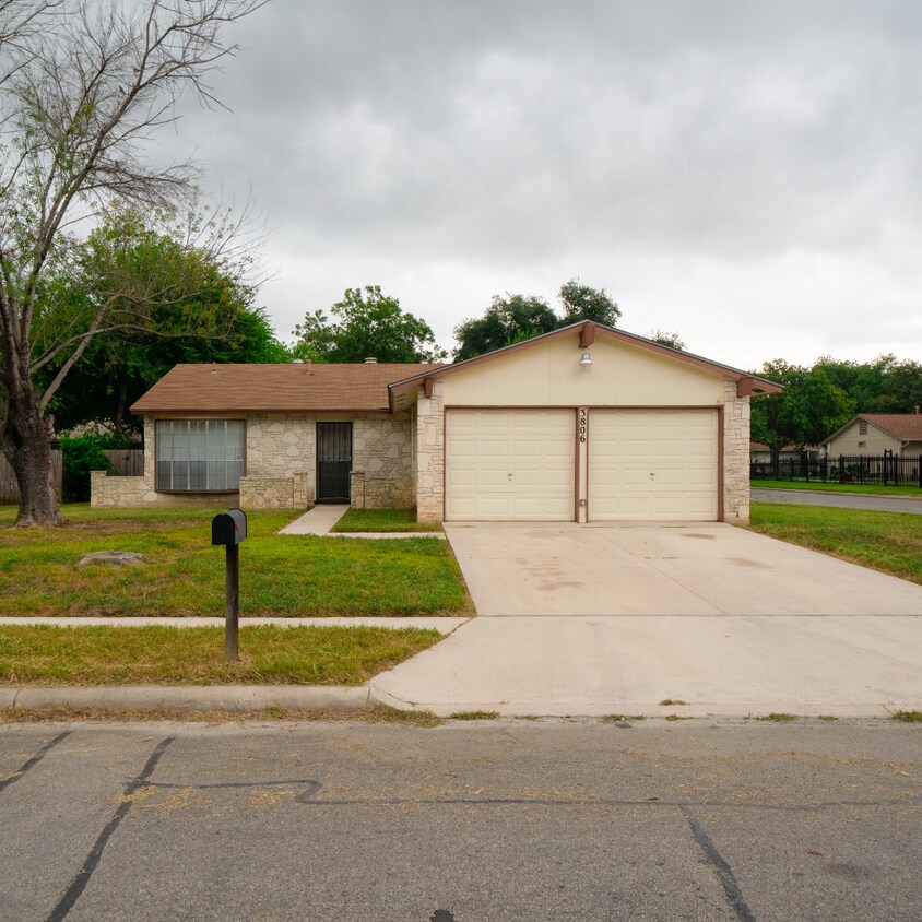 Primary Photo - Home for Rent