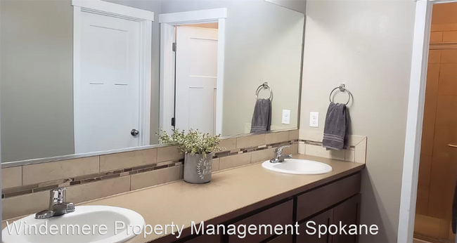 Foto del edificio - 4 br, 3 bath House - 16724 N Cincinnati Lane