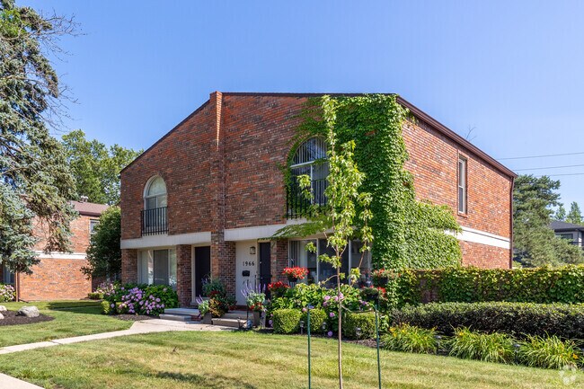 Foto del edificio - Eton Square Apartments & Townhomes