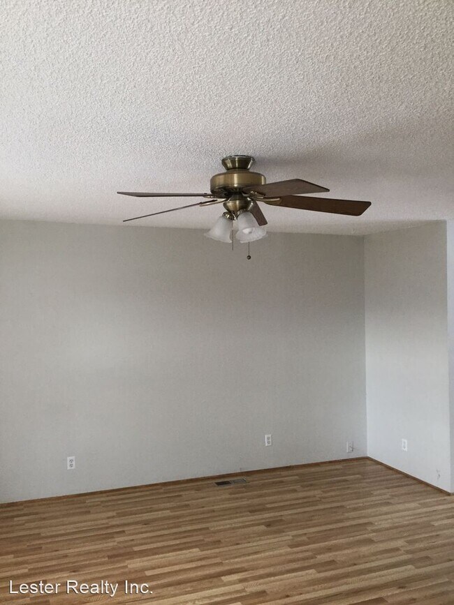 Building Photo - 3 br, 2 bath House - 4619 Alpine Dr.