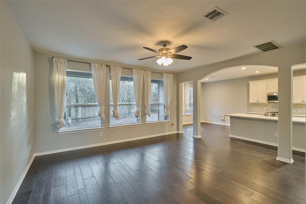 87 Benedict Canyon Loop, The Woodlands, TX 77382 Condo for Rent in The Woodlands, TX