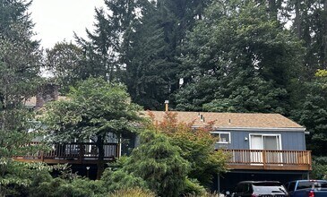 Building Photo - 2170-2172 McLean Blvd