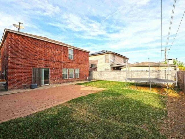 Building Photo - 2254 Old Spanish Trail