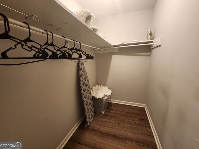 Foto del edificio - 917 Oakview Ave