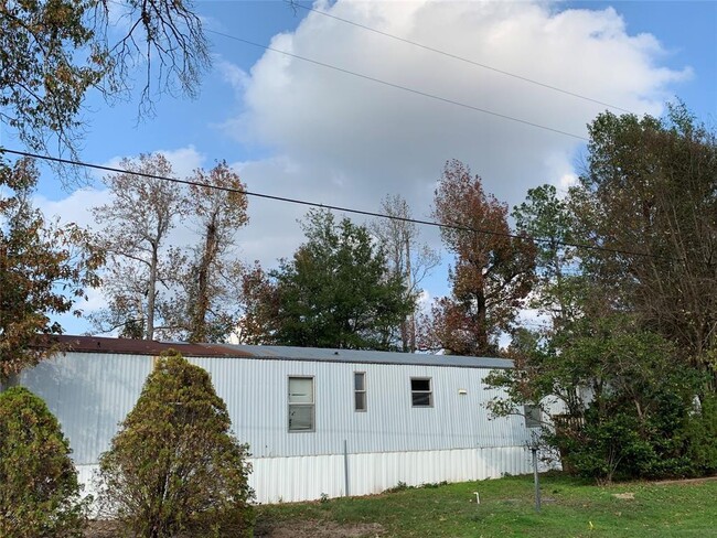 Building Photo - 453 N Canyon Dr