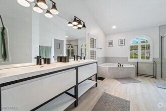Building Photo - 5192 Lochwood Ct