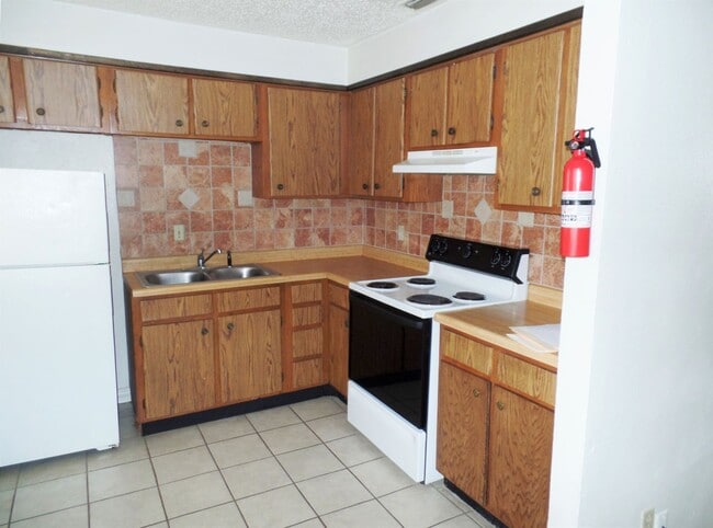 Foto del edificio - 3109 Atkinson Ave