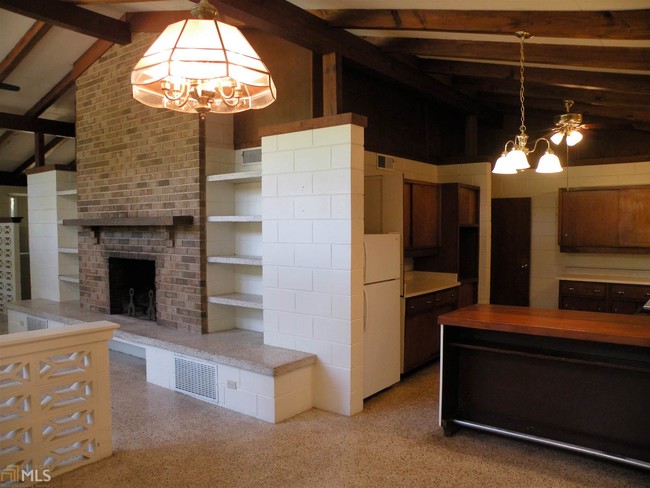 Building Photo - 1606 Wilmington Is