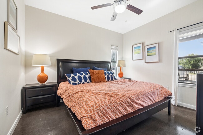 2BR, 2BA - 1,053SF - Primary Bedroom - Legacy Brooks