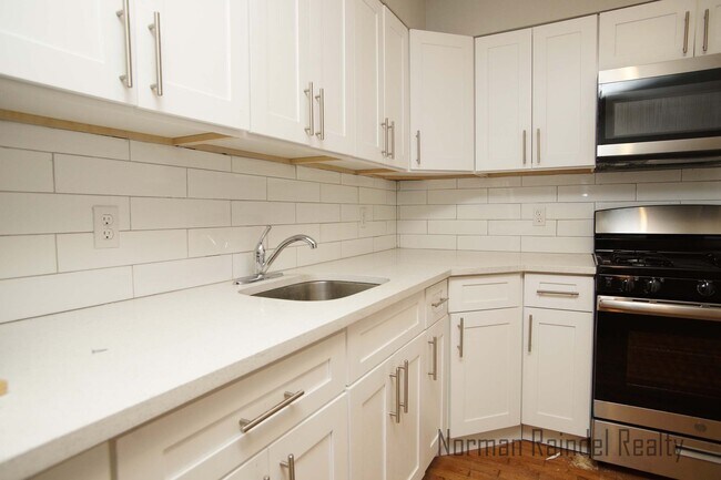Foto del edificio - 3611 Barnes Ave