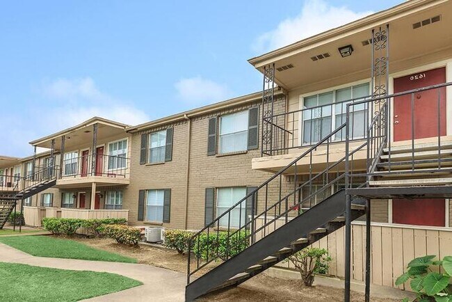 Foto del edificio - 10881 Richmond Ave.