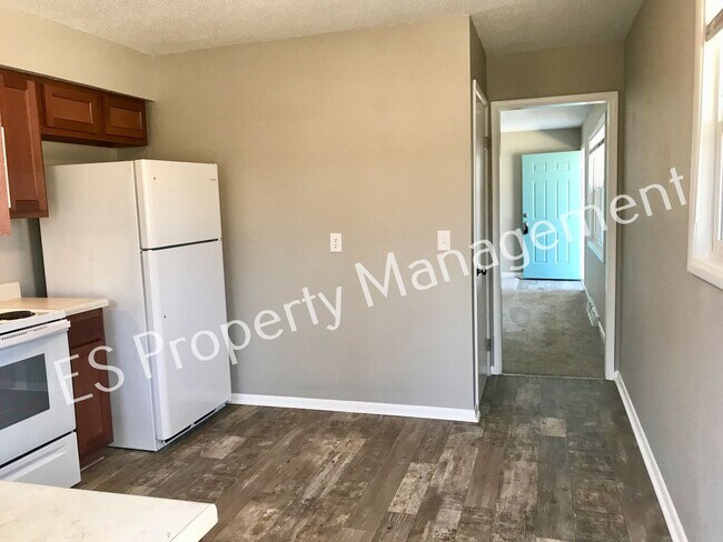 Building Photo - Great 3 Bedroom 1.5 Bathroom Home in Washi...