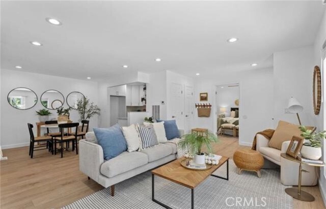 Primary Photo - 25786 Via Lomas