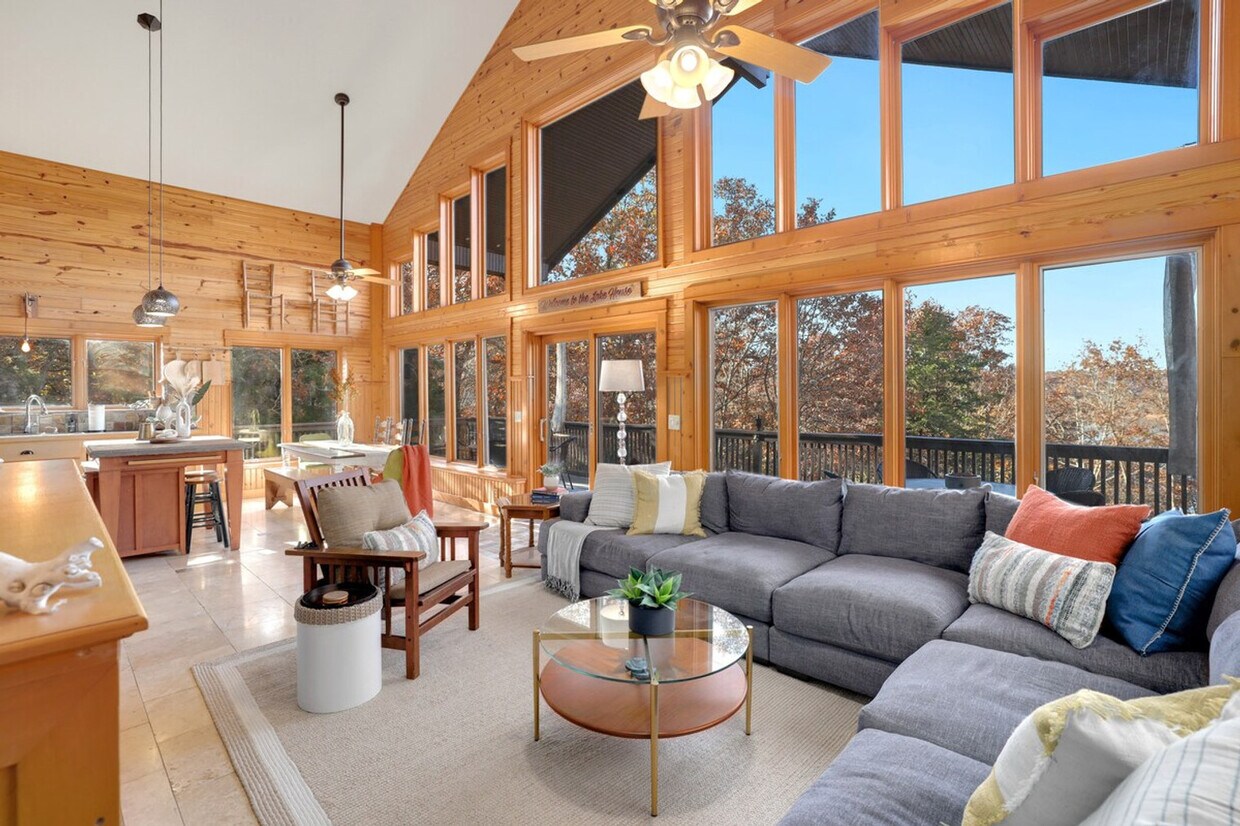 Foto principal - 10019 Kindred Hollow Rd