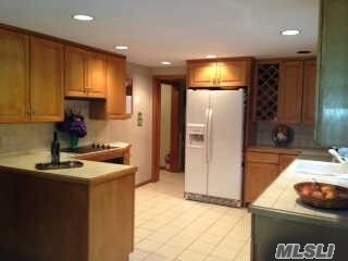 Foto del edificio - 116 Sandy Hollow Rd