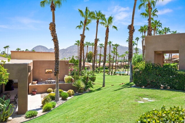 Foto del edificio - 73416 Mariposa Dr