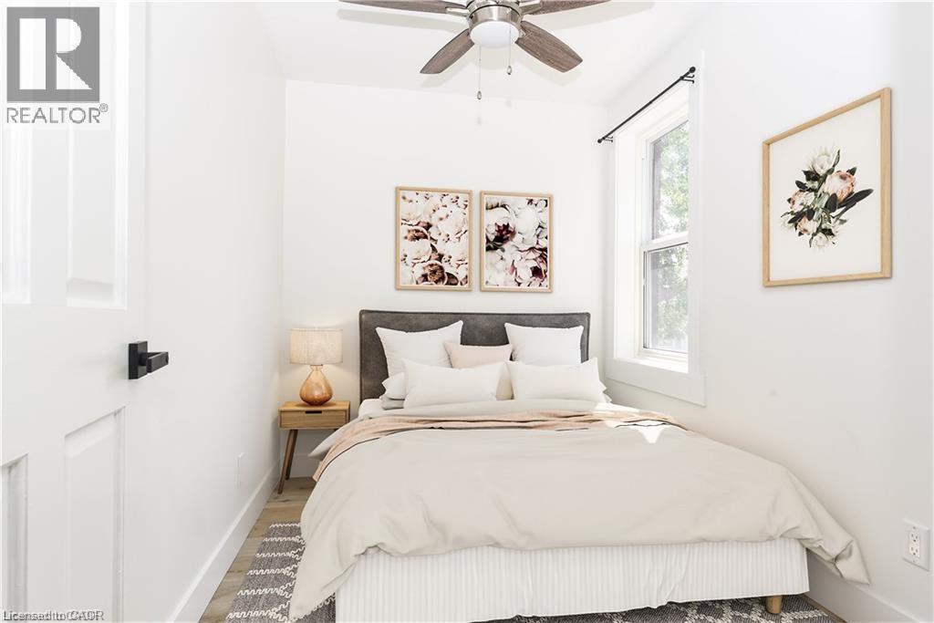 Photo du bâtiment - 13 Westinghouse Ave