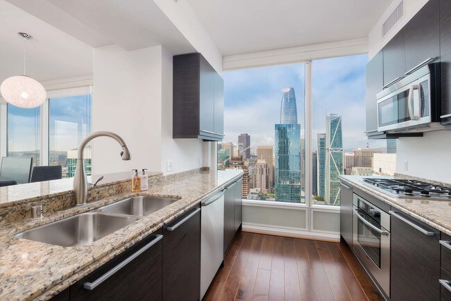 Foto del edificio - City and Water Views