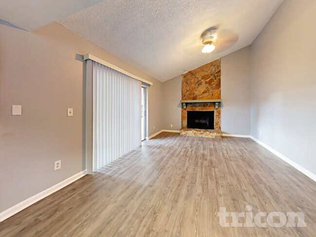 Foto del edificio - 603 Ephrata Dr