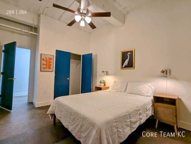 Foto del edificio - 3100 Gillham Plaza