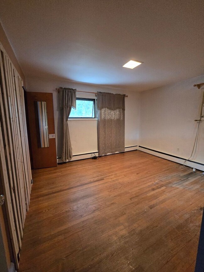 Foto del edificio - Whimsical 2 Bedroom, 1 Bathroom Unit in Havre de Grace