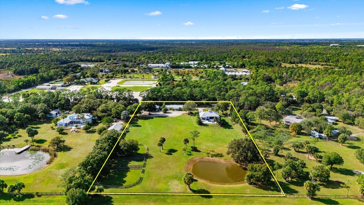 Foto principal - 3155 SW 78th Ave