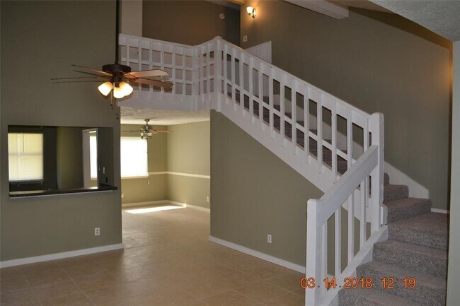 Building Photo - 12023 Woolford Dr