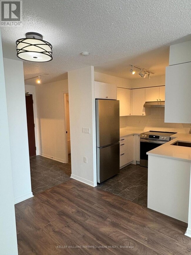 Building Photo - 28 Olive Ave