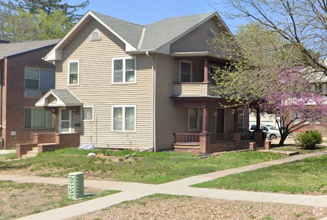 Building Photo - 1544 C St