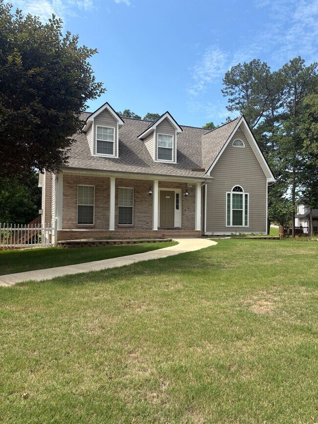 Building Photo - New For Rent in Pinson!
