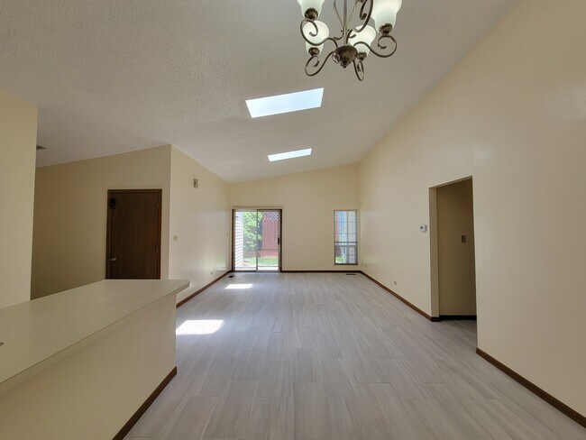 Foto del edificio - 1820 77th St