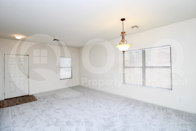 Building Photo - 3062 S Mandy