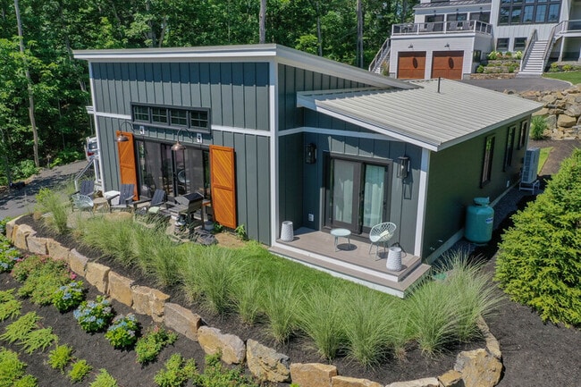 Building Photo - 57 Hoyts Ln