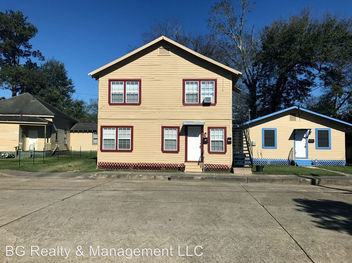 Primary Photo - 505 E Main St