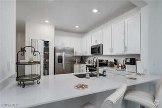 Building Photo - 2140 Dragonfruit Wy