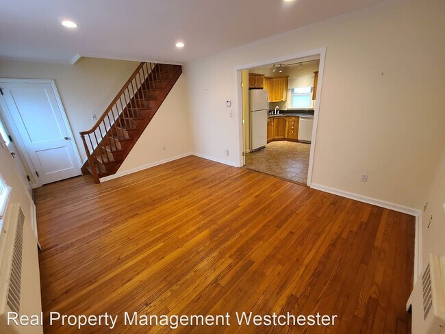 Building Photo - 4 br, 2 bath House - 1 Washington Avenue