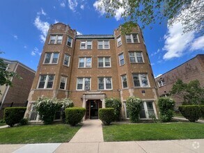 Building Photo - 2724 W Farragut Ave