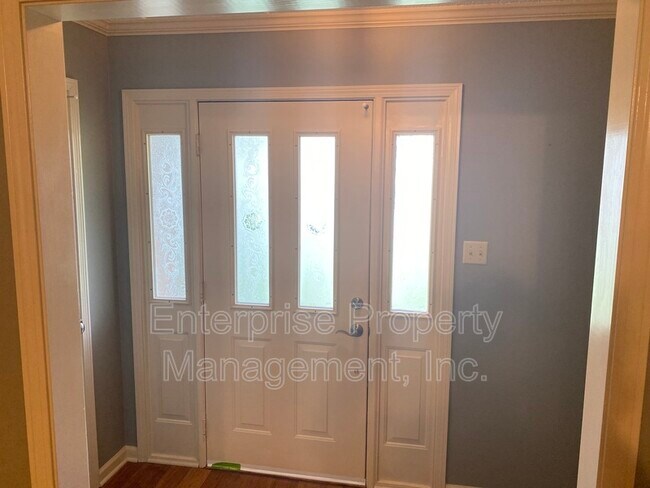Foto del edificio - 3840 Charbon Ln