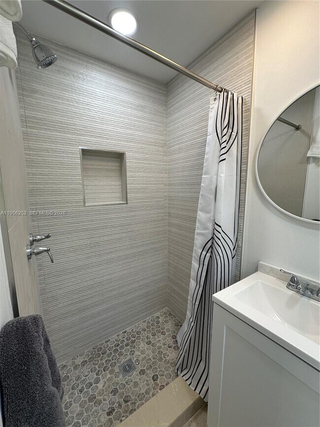 Foto del edificio - 18481 SW 208th St