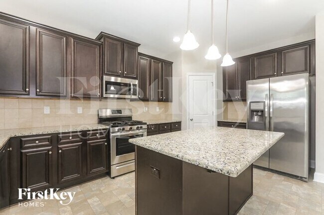 Foto del edificio - 2115 Farmdale Ct NE
