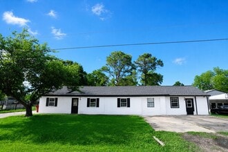 Building Photo - 1117 County Rd 515