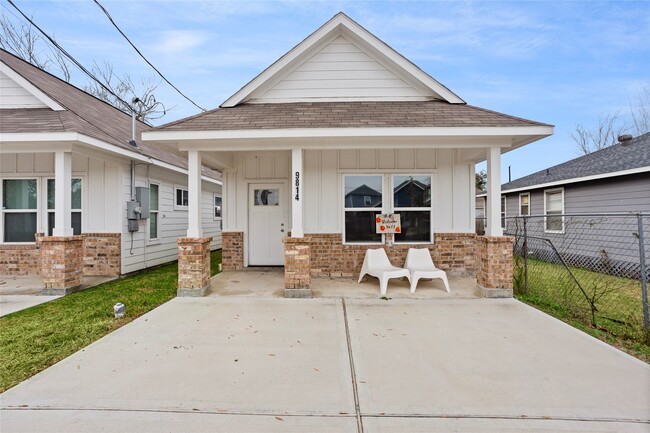 Building Photo - 9814 Masterson St