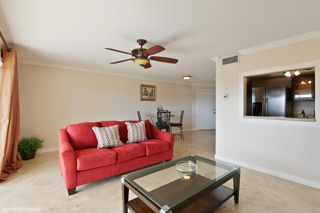 Foto del edificio - 124 Shore Ct