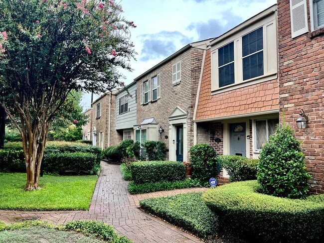 Foto del edificio - 6485 Burgoyne Rd