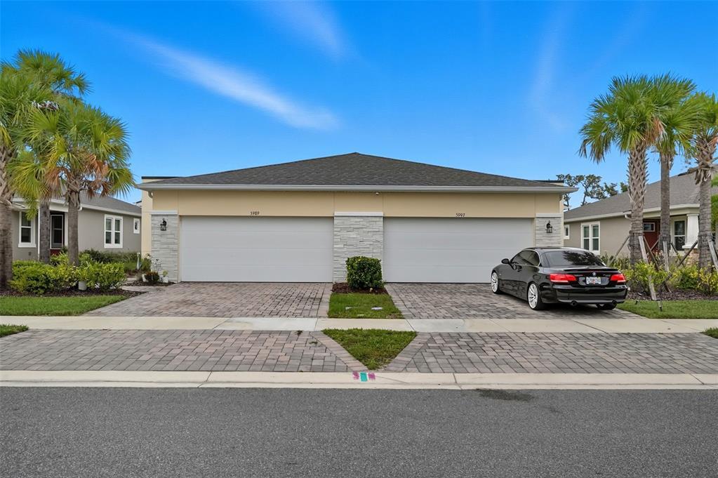 Foto principal - 5989 Timberdale Ave
