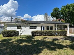 Building Photo - 4611 W McElroy Ave
