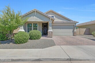 Building Photo - 2306 E Branham Ln