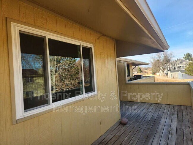 Building Photo - 1400 Bacchus Dr