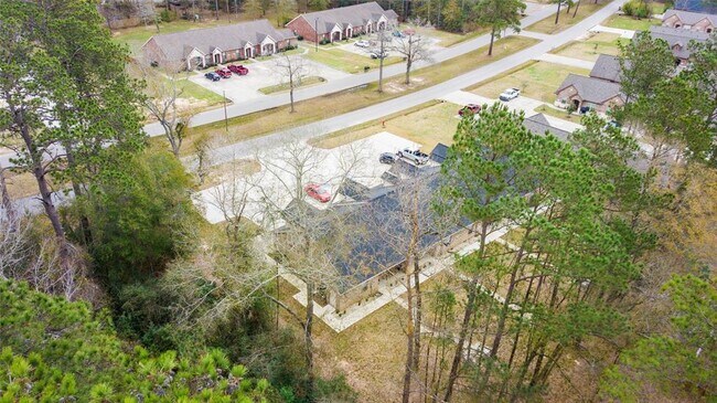 Building Photo - 2540 Appian Way