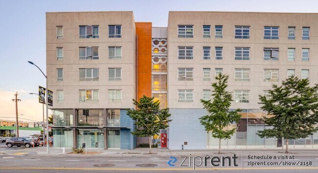 Building Photo - 888 7th St